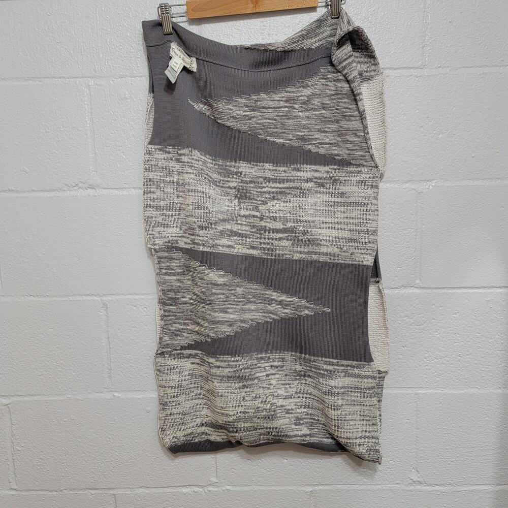 Textured Gray Loop Scarf - Picture 4 of 6